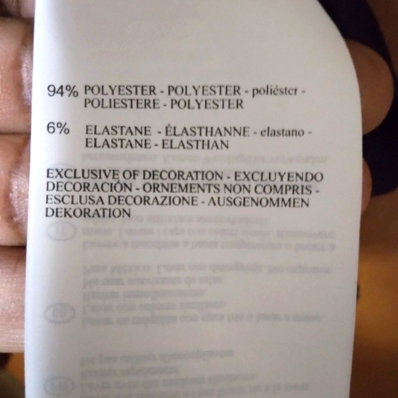 💥 CLOSET CLOSING SALE💥 CHAMPION, Amazon Essentials tank tee and Tshirt bundle - Picture 4 of 9